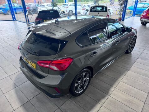 Ford Focus 1.0T EcoBoost ST-Line Euro 6 (s/s) 5dr 6