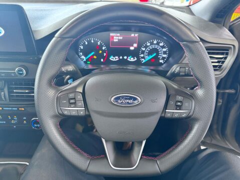Ford Focus 1.0T EcoBoost ST-Line Euro 6 (s/s) 5dr 33