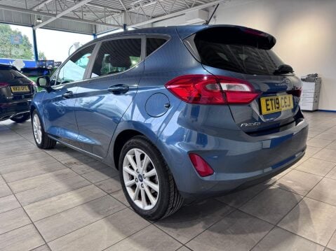 Ford Fiesta 1.0T EcoBoost Titanium Euro 6 (s/s) 5dr 9