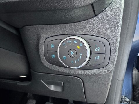 Ford Fiesta 1.0T EcoBoost Titanium Euro 6 (s/s) 5dr 40