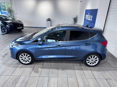 Ford Fiesta 1.0T EcoBoost Titanium Euro 6 (s/s) 5dr 12