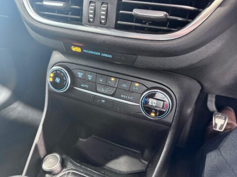 Ford Fiesta 1.0T EcoBoost ST-Line X Euro 6 (s/s) 5dr 29