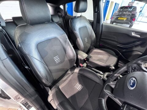 Ford Fiesta 1.0T EcoBoost ST-Line X Euro 6 (s/s) 5dr 22