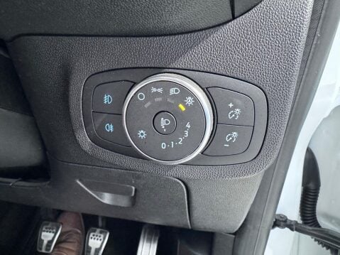 Ford Fiesta 1.0T EcoBoost ST-Line X Euro 6 (s/s) 5dr 37