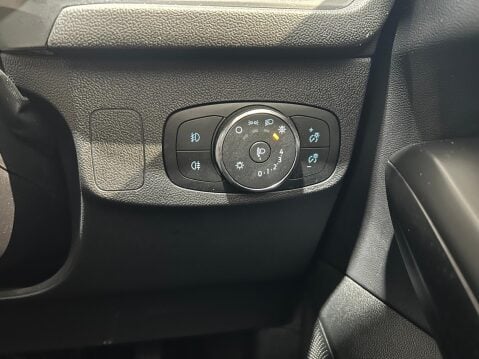 Ford Focus 1.0T EcoBoost ST-Line Euro 6 (s/s) 5dr 33