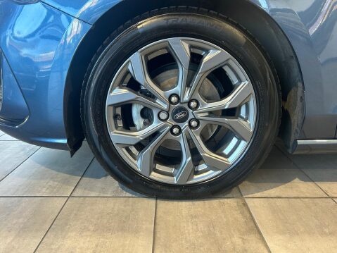 Ford Focus 1.0T EcoBoost ST-Line Euro 6 (s/s) 5dr 9