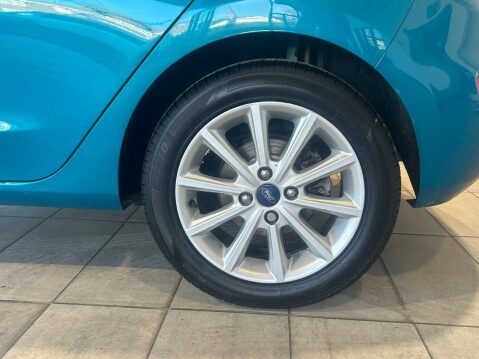 Ford Fiesta 1.0T EcoBoost Titanium Euro 6 (s/s) 5dr 9