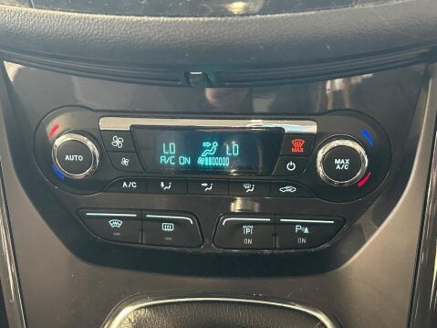 Ford Kuga 2.0 TDCi Titanium 2WD Euro 5 5dr 24