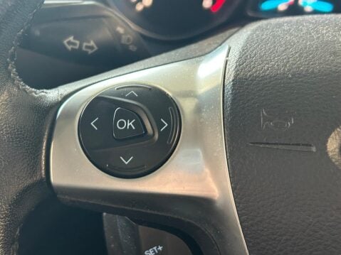 Ford Kuga 2.0 TDCi Titanium 2WD Euro 5 5dr 26