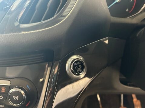 Ford Kuga 2.0 TDCi Titanium 2WD Euro 5 5dr 35