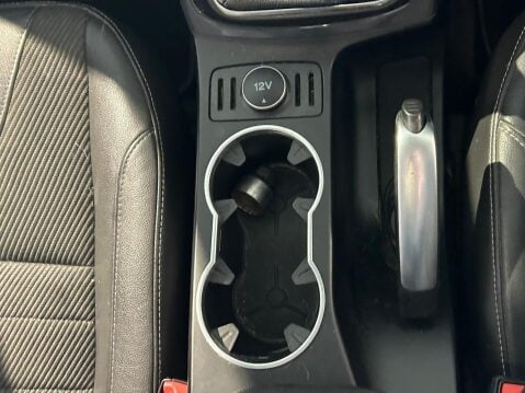 Ford Kuga 2.0 TDCi Titanium 2WD Euro 5 5dr 33