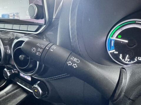 Nissan Juke 1.6 N-Connecta Auto Euro 6 5dr 25