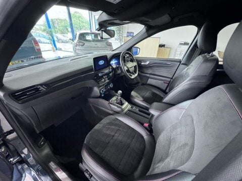 Ford Kuga 1.5T EcoBoost ST-Line Edition Euro 6 (s/s) 5dr 29