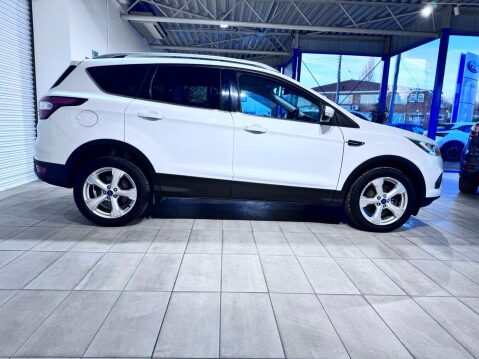 Ford Kuga 1.5 TDCi Titanium Euro 6 (s/s) 5dr 2