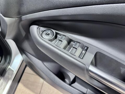 Ford Kuga 1.5 TDCi Titanium Euro 6 (s/s) 5dr 27