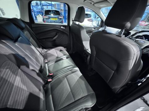 Ford Kuga 1.5 TDCi Titanium Euro 6 (s/s) 5dr 32