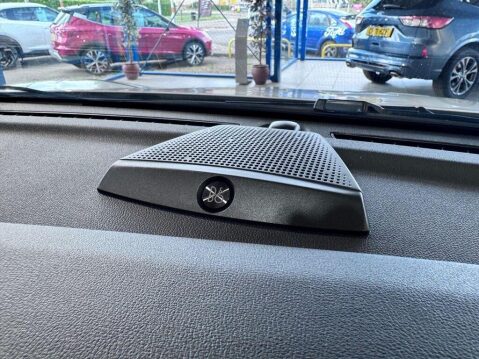 Ford Puma 1.0T EcoBoost MHEV ST-Line Vignale DCT Euro 6 (s/s) 5dr 35