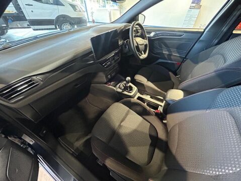 Ford Focus 1.0T EcoBoost ST-Line Euro 6 (s/s) 5dr 13