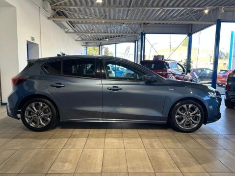 Ford Focus 1.0T EcoBoost ST-Line Euro 6 (s/s) 5dr 2