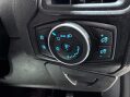 Ford Focus 1.0T EcoBoost ST-Line Euro 6 (s/s) 5dr 27