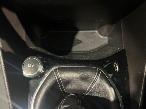 Ford Fiesta 1.0T EcoBoost Titanium Euro 6 (s/s) 5dr 27