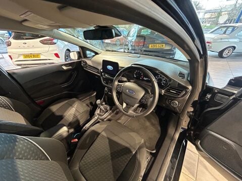 Ford Fiesta 1.0T EcoBoost Titanium Euro 6 (s/s) 5dr 11