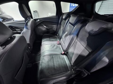 Ford Kuga 2.0 TDCi ST-Line X Powershift AWD Euro 6 (s/s) 5dr 37