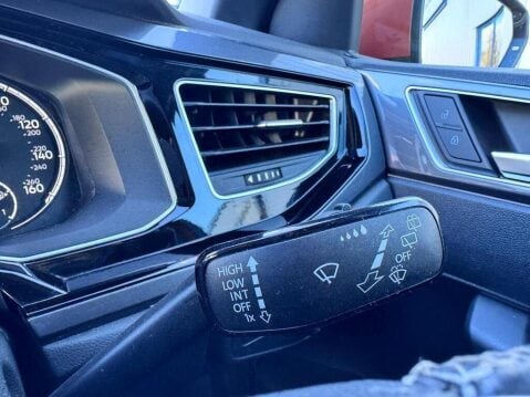 Volkswagen Polo 1.0 TSI R-Line Euro 6 (s/s) 5dr 29