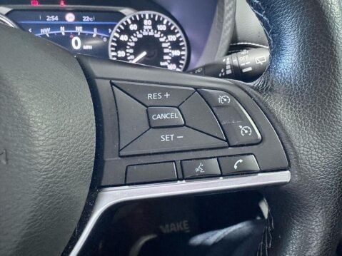 Nissan Juke 1.6 N-Connecta Auto Euro 6 5dr 22