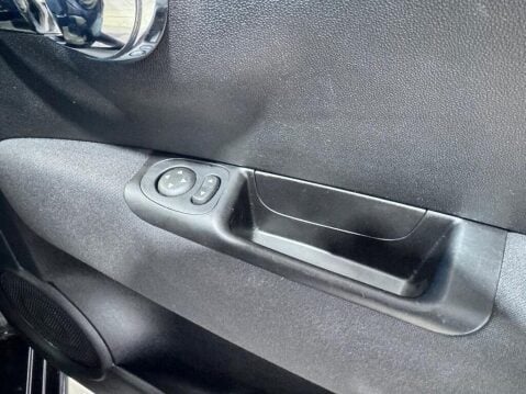 Fiat 500 1.0 MHEV Euro 6 (s/s) 3dr 25