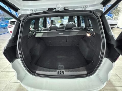 Ford Kuga 2.0 TDCi ST-Line X Powershift AWD Euro 6 (s/s) 5dr 39