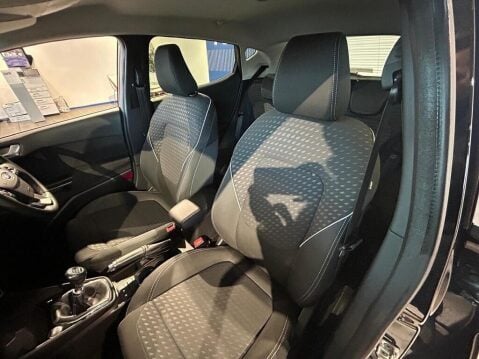 Ford Fiesta 1.0T EcoBoost Titanium Euro 6 (s/s) 5dr 12