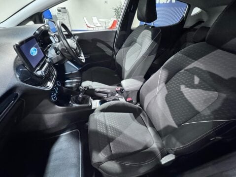 Ford Fiesta 1.0T EcoBoost Titanium Euro 6 (s/s) 5dr 28