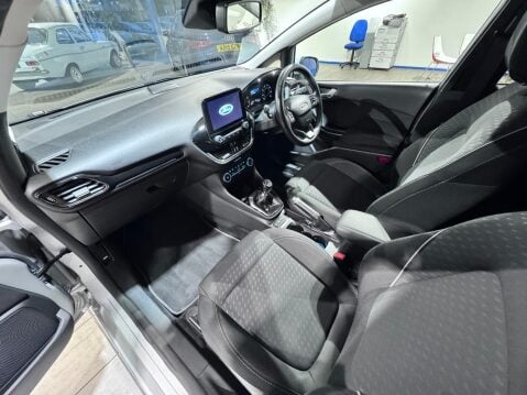 Ford Fiesta 1.0T EcoBoost Titanium Euro 6 (s/s) 5dr 27
