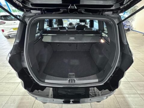 Ford Kuga 2.0 TDCi ST-Line Powershift Euro 6 5dr 32