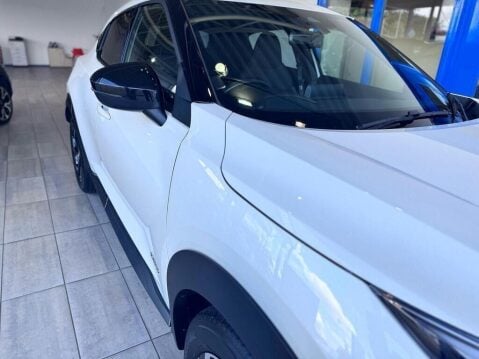 Nissan Juke 1.6 N-Connecta Auto Euro 6 5dr 34