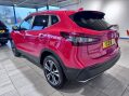 Nissan Qashqai 1.3 DIG-T N-Connecta Euro 6 (s/s) 5dr 5