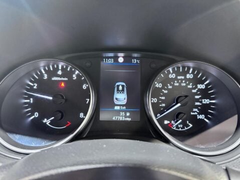 Nissan Qashqai 1.3 DIG-T N-Connecta Euro 6 (s/s) 5dr 11