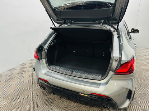 BMW 1 Series 2.0 M135i Auto xDrive Euro 6 (s/s) 5dr 29