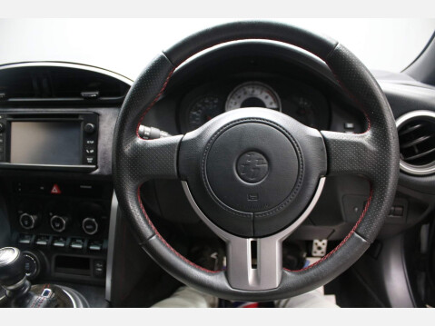 Toyota GT86 2.0 D-4S 2dr 17