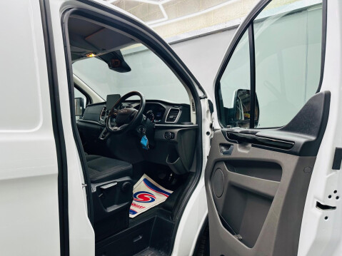 Ford Transit Custom 2.0 300 EcoBlue Limited Auto L1 H1 Euro 6 (s/s) 5dr 17