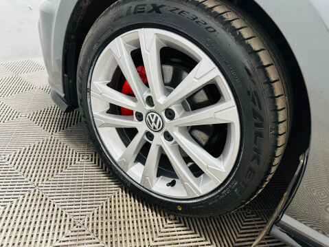 Volkswagen Golf 2.0 TDI R-Line DSG Euro 6 (s/s) 5dr 19