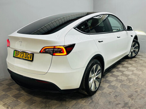 Tesla Model Y Auto RWD 5dr 8