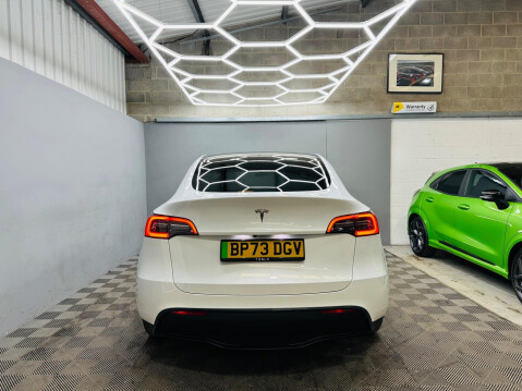 Tesla Model Y Auto RWD 5dr 28