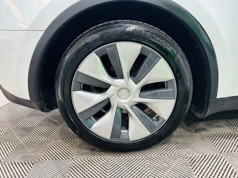 Tesla Model Y Auto RWD 5dr 21