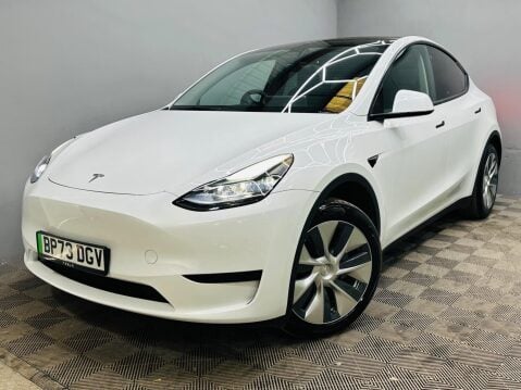 Tesla Model Y Auto RWD 5dr 1