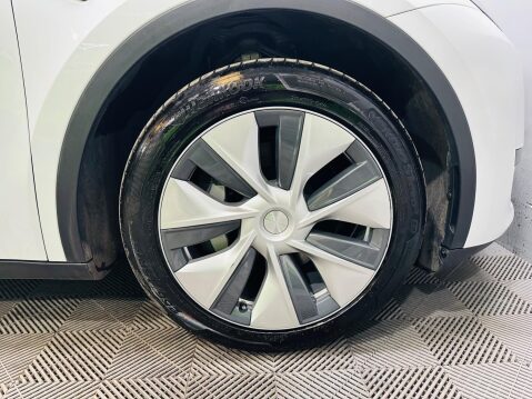 Tesla Model Y Auto RWD 5dr 20