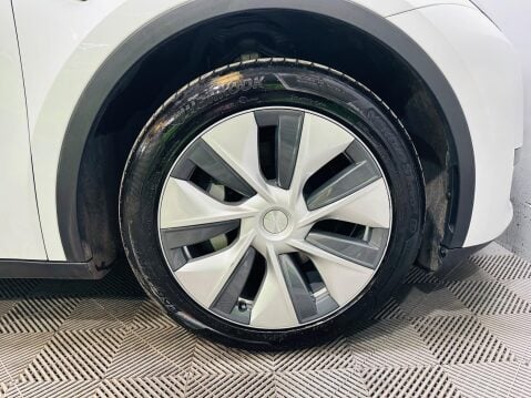 Tesla Model Y Auto RWD 5dr 20