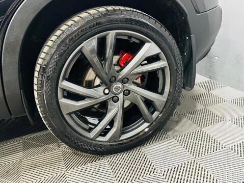 Volvo XC40 2.0 D4 R-Design Pro Auto AWD Euro 6 (s/s) 5dr 6