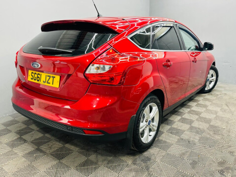 Ford Focus 1.6 Zetec Euro 5 5dr 7